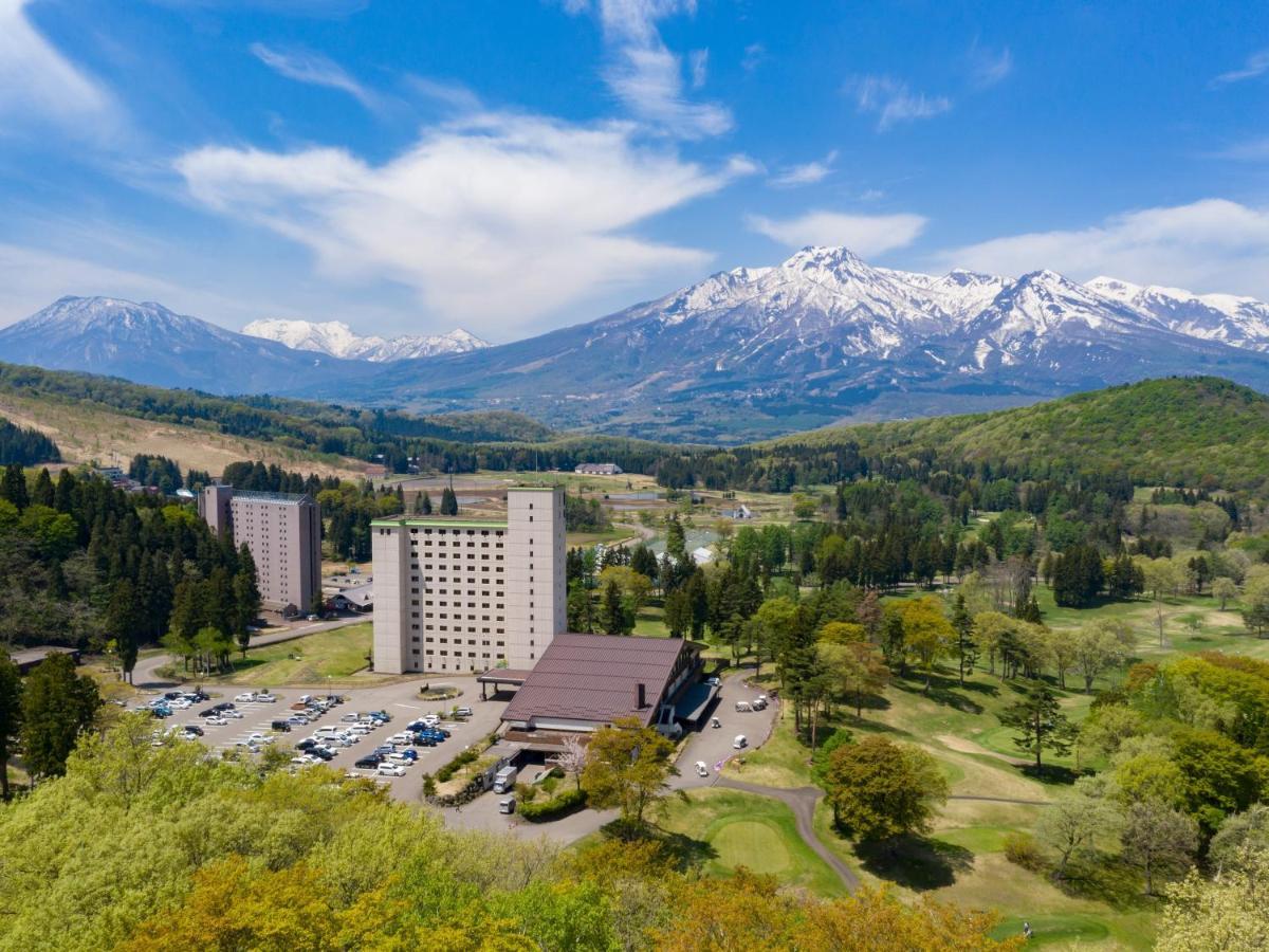 Apa Hotel & Resort Joetsu Myoko Buitenkant foto