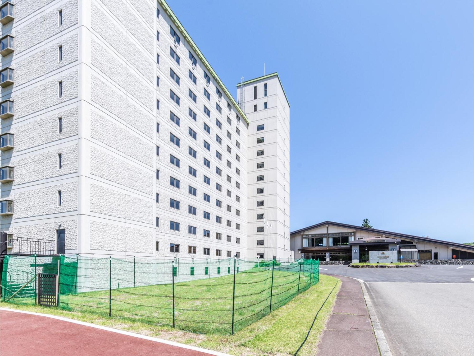 Apa Hotel & Resort Joetsu Myoko Buitenkant foto