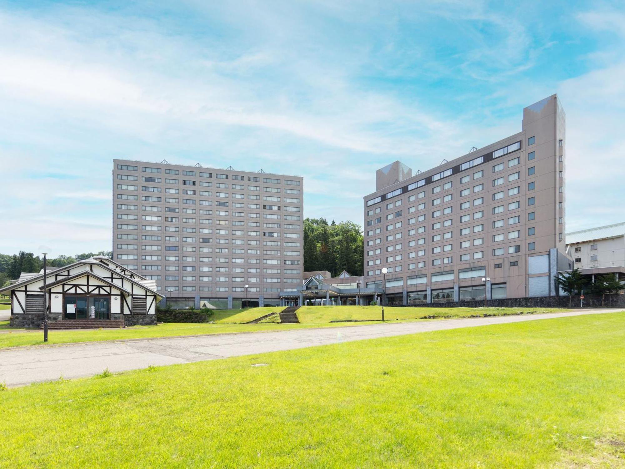 Apa Hotel & Resort Joetsu Myoko Buitenkant foto